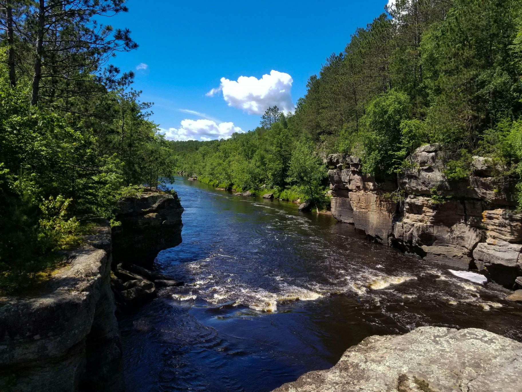 Rock River scenic waterway near Lumin Terrace apartments in Watertown WI